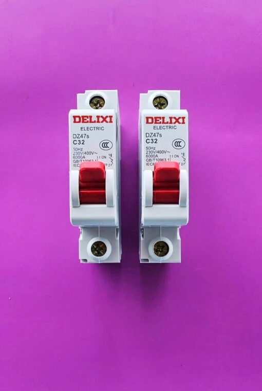 Aptomat Delixi
